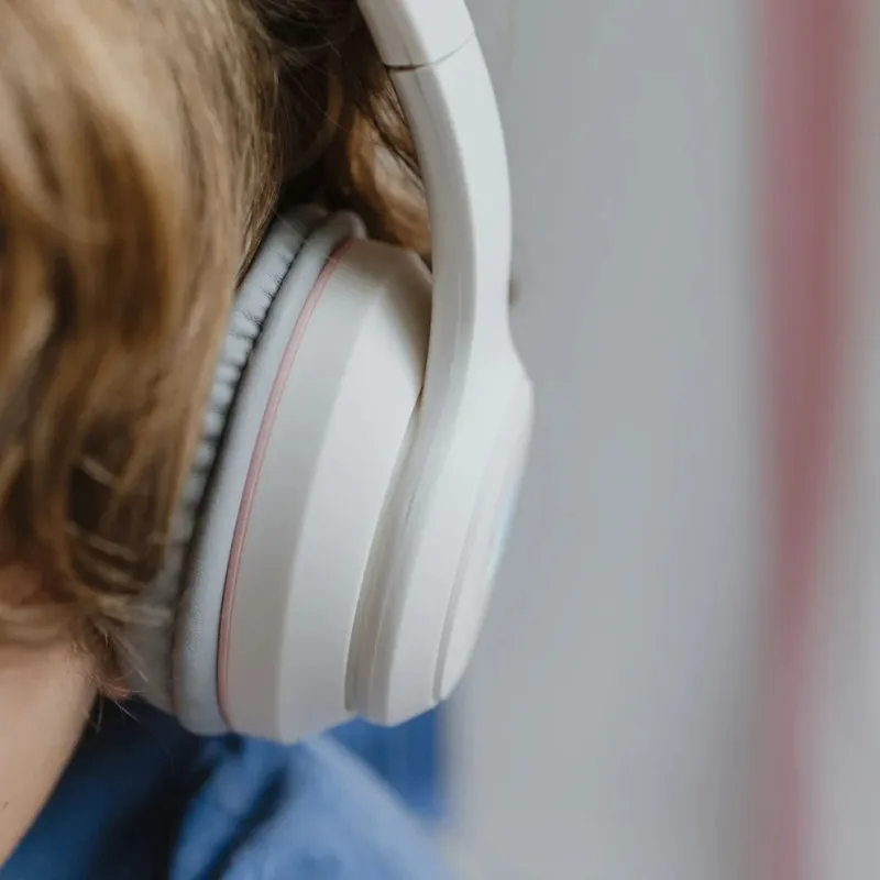 KIDYEARS Rabbit Bluetooth headset – kids & adults, 85 dB safe mode
