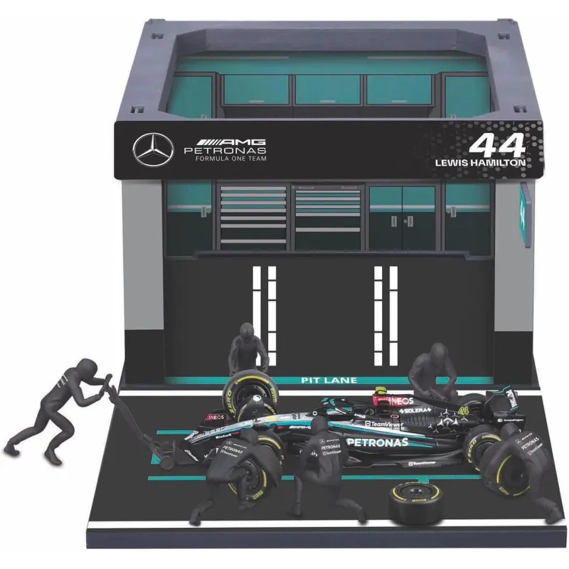 Burago Pit Pass Mercedes-AMG W15 Hamilton 1:43 (2024)