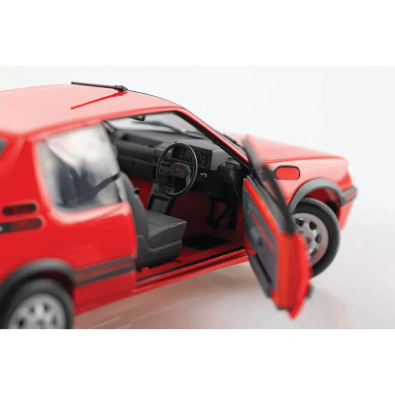 Peugeot 205 GTI 1:24 Heller 82705 maquette voiture