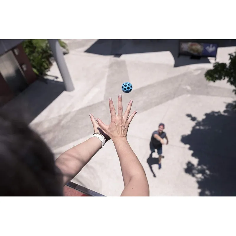 Waboba Moon Ball – Super High Bounce Fun Ball