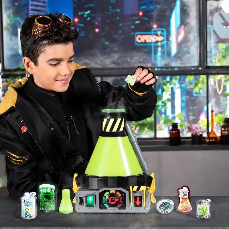 Beast Lab Shark Beast Creator interactive toy
