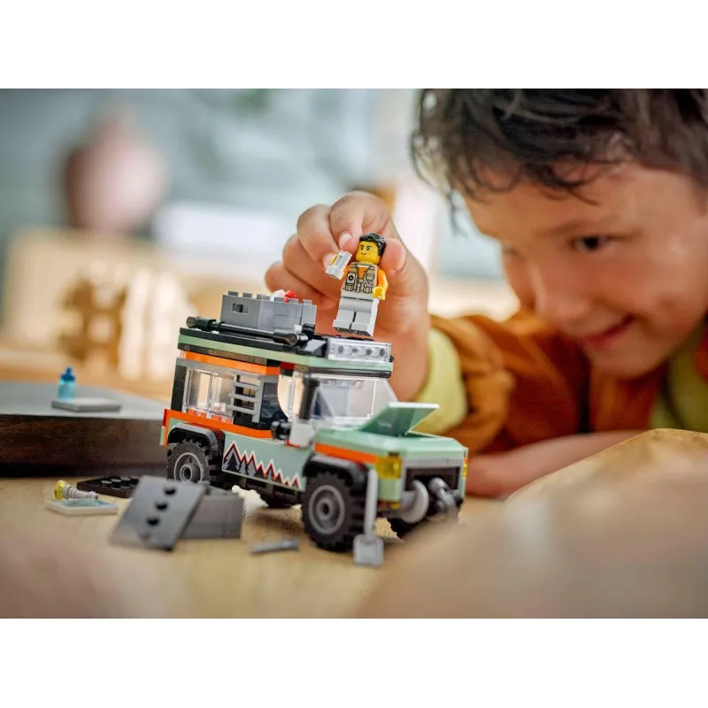 LEGO City Camion 4x4 tout-terrain montagne 60447 6+