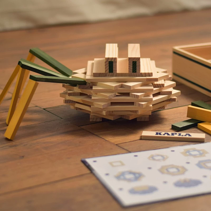 Kapla Coffret Araignée - KAP-COF1 - Kapla - Blocs et planchettes de bois - Le Nuage de Charlotte