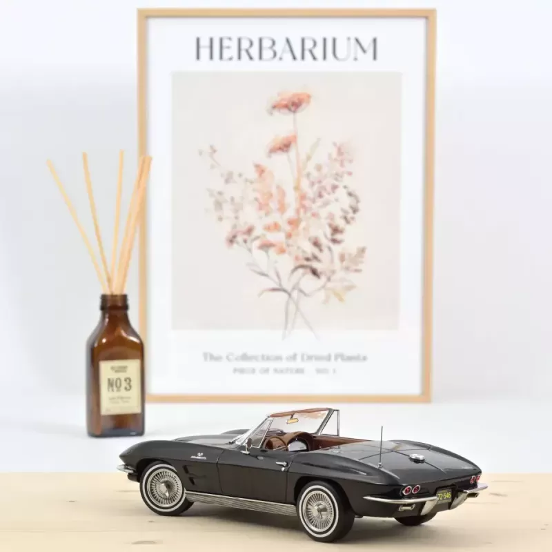 Chevrolet Corvette Sting Ray Cabriolet 1963 Black [1:18] - NRV-189055 - Norev - Cars, Trucks, etc. - Le Nuage de Charlotte