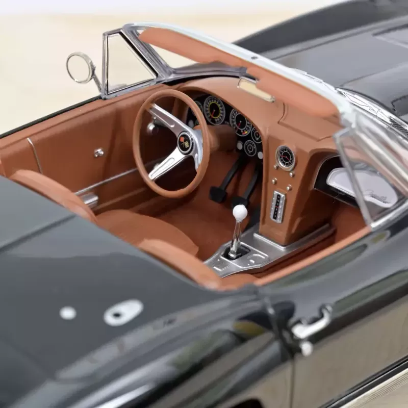 Chevrolet Corvette Sting Ray Cabriolet 1963 Noir [1:18] - NRV-189055 - Norev - Voitures, camions, etc. - Le Nuage de Charlotte