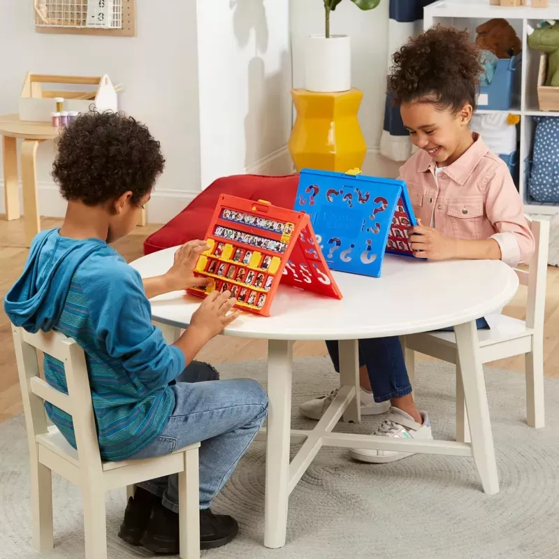 Qui est-ce? - HAS-F6105 - Hasbro - Jeux de société - Le Nuage de Charlotte