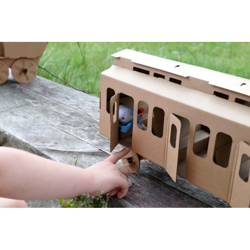Voiture voyageurs (naturel) - LEO-L03023 - Leolandia - Maquettes en carton - Le Nuage de Charlotte