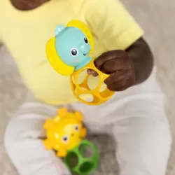 Kids2 Bright Starts - Soother Pals – vue 6 – Grab & Rattle