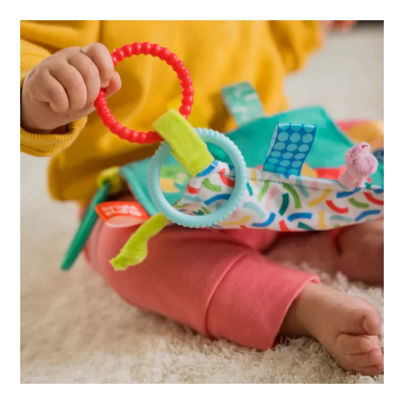Kids2 Bright Starts - Fuzzy Feelies Soothing Blankie - Tropical Trio – vue 6 – Cuddle & Snuggle