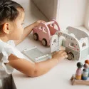 Little Dutch Toy Car with Caravan – vue 10 – Pull and push