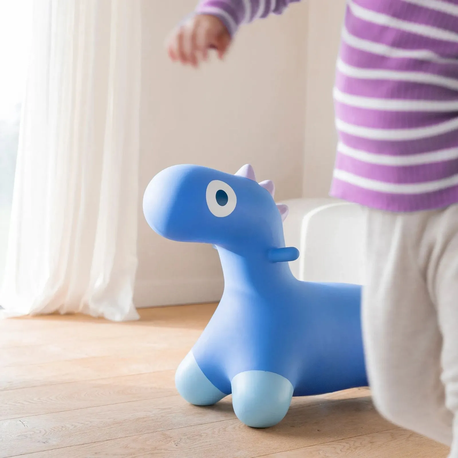 Quut Hoppi Dino - Cosmic Blue – vue 7 – Eveil et motricité