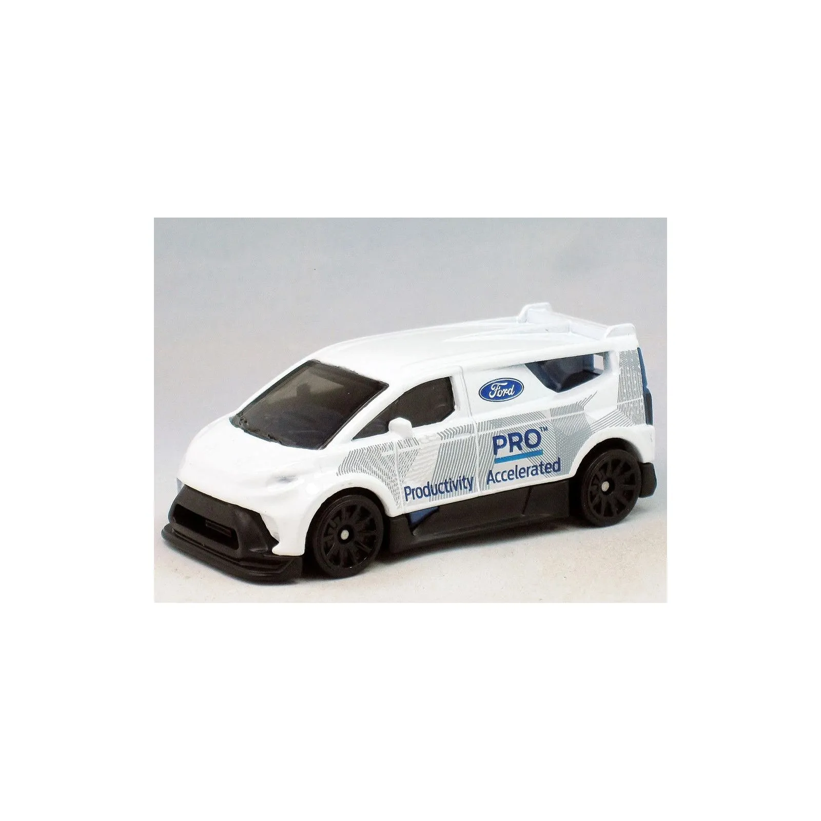 Mattel Hot Wheels - Green Speed - Ford Performance Supervan 4 (128/250) – vue 2 – Voitures, camions, etc.