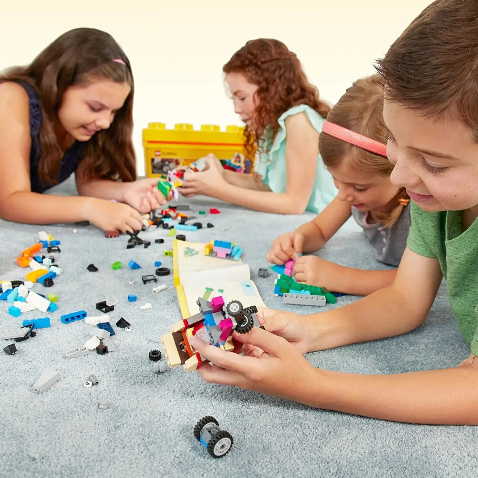 Lego [Classic] LEGO® Medium Creative Brick Box – vue 4 – Lego and Duplo