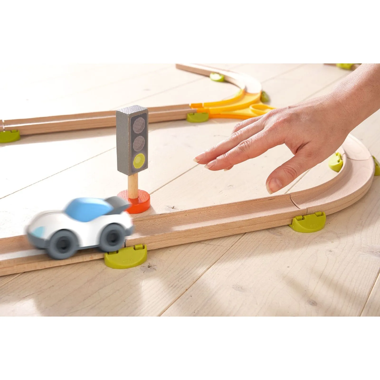 Haba Kullerbü - Voiture sport blanche – vue 2 – Véhicules miniatures