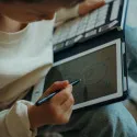 Kidywolf KIDYDRAW-MINI - Drawing tablet - Galaxy – vue 2 – Creative Stationery