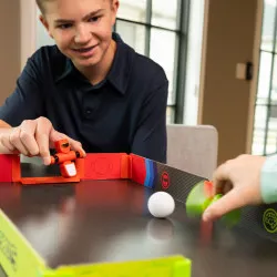 Fat Brain Toy Co. Foosbots Stadium Battle 2pk – vue 7 – Foosbots
