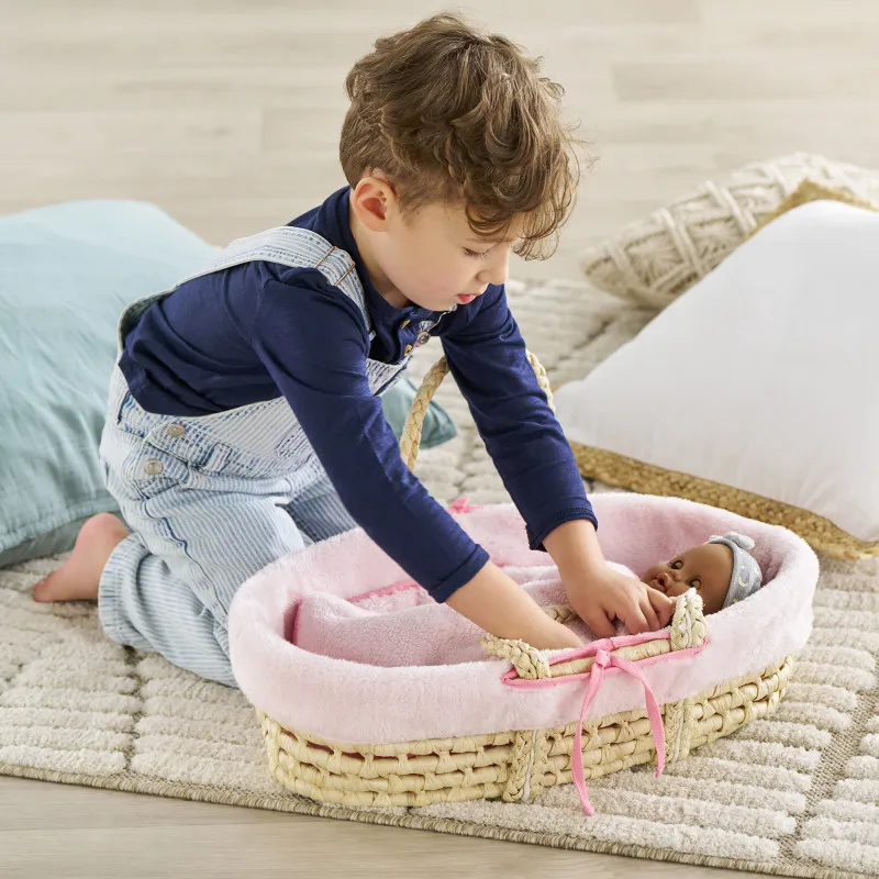Corolle Pink Plush Moses Basket Set for 36 and 42 cm dolls – vue 2 – Doll Accessories